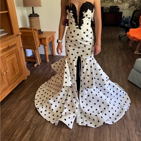 Sherri Hill Polka Dot Style #: 20834 - Picture 3 of 4